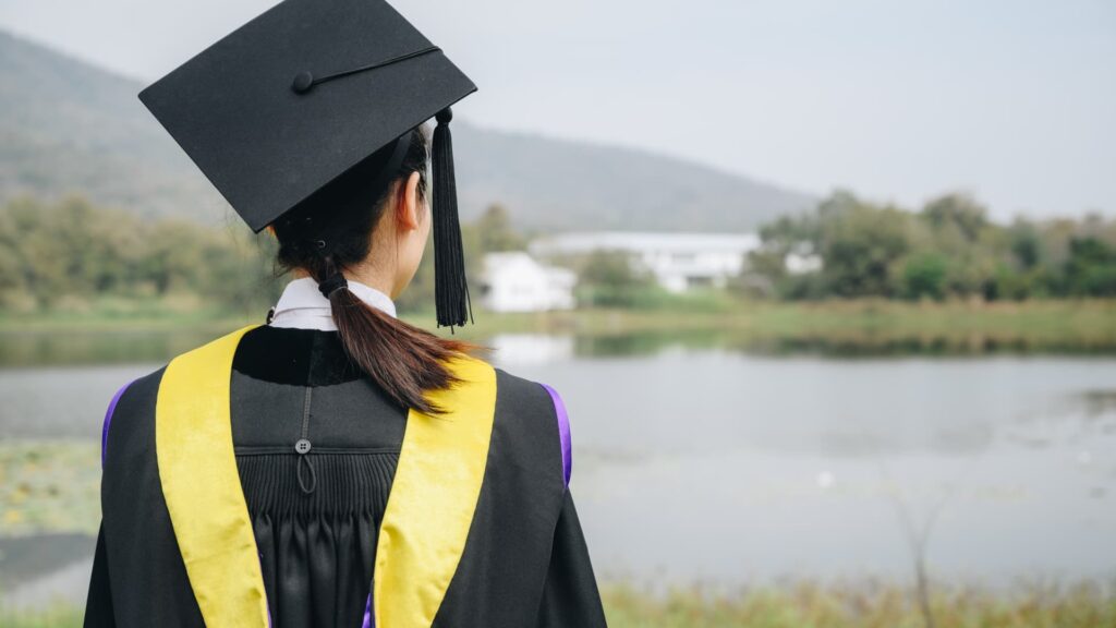 Student loan borrowers get new repayment options in July: How to pick 1